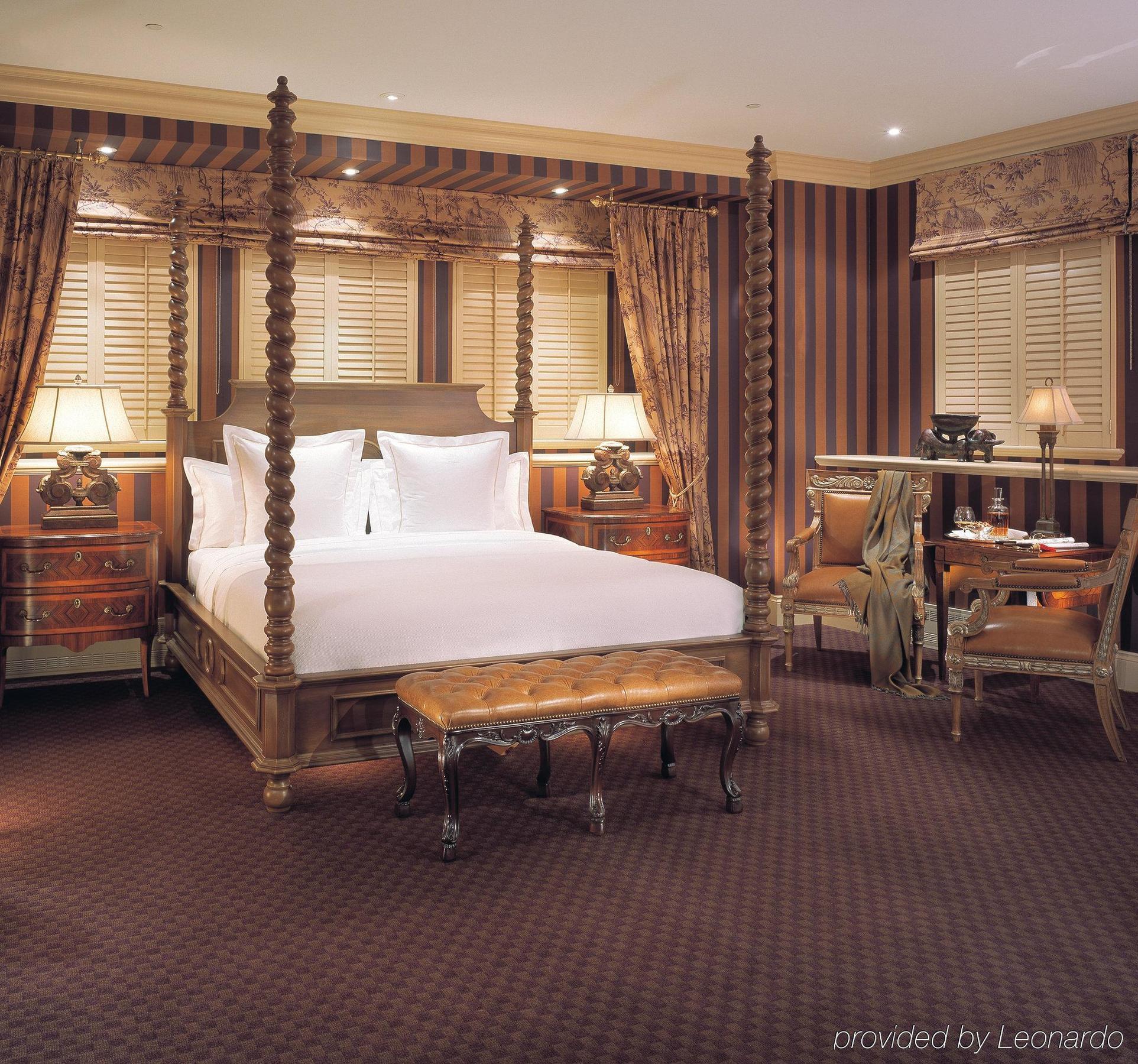 Hotel Le St. James Montreal Room photo