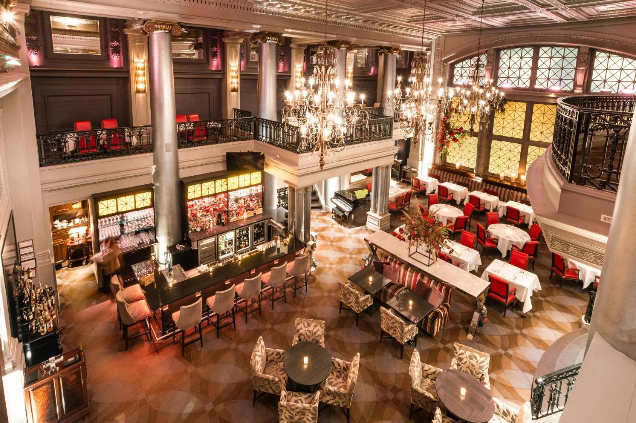 Hotel Le St. James Montreal Exterior photo